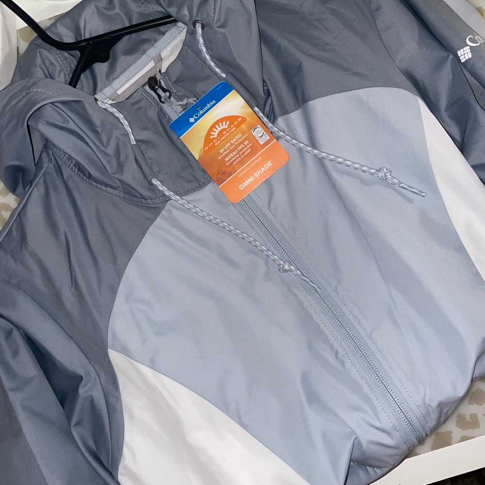 Columbia windbreaker 💙